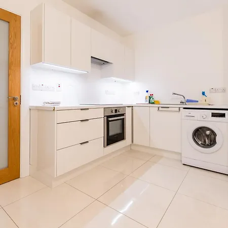 Bed & Breakfast 'amalfi' Coast Road, Oranmore *